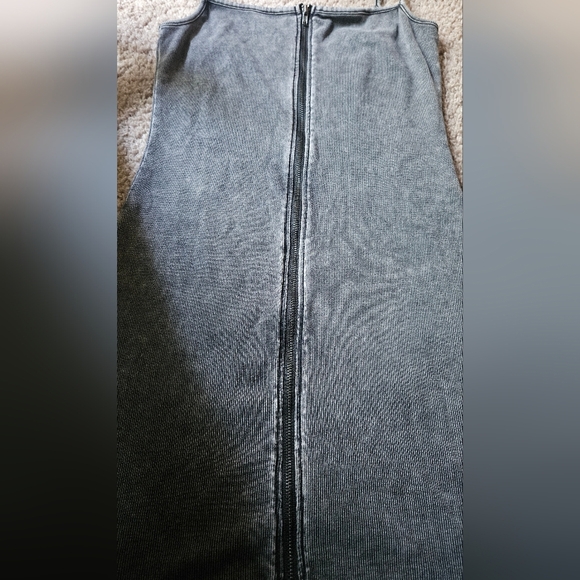 H&M Divided Charcoal Zip-Up Dress - Picture 7 of 7